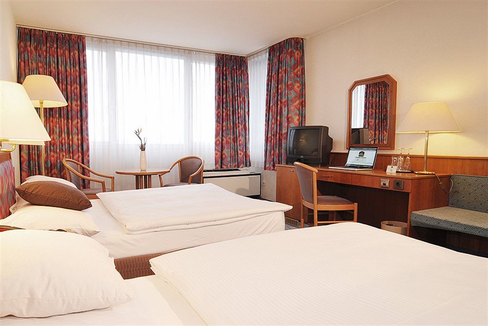 Leoso Hotel Ludwigshafen Zewnętrze zdjęcie